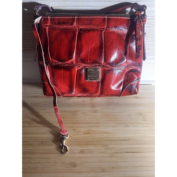 Dooney and Bourke Red Crocodile Print Shoulder bag - Picture 8 of 12